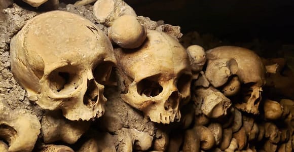 Capuchin Crypt Visit & Rome&#39;s Dark Past Walking Tour