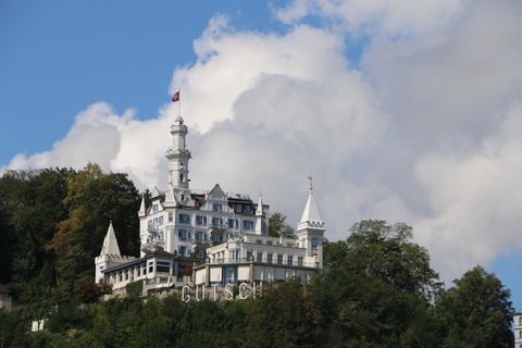 Lucerna: Tour a pie privado con guía turístico