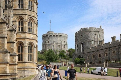 Londres : Excursion privée d&#039;une journée à Windsor, Eton et Stonehenge