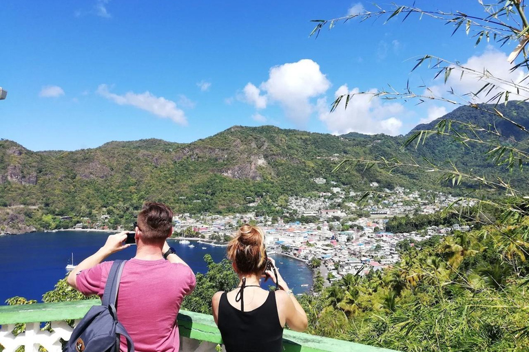 Santa Lucía: Excursión de un día en coche al Volcán, la Cascada y el Jardín