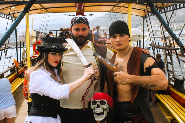 From Hersonissos: Half-Day Pirate Boat Trip with Lunch