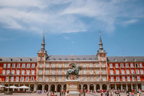 Madrid: Old Town & Poets District Guided Walking Tour