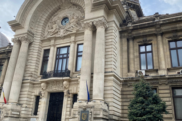 Bucharest Shared Walking Tour with Local Guide Bucarest imprescindible: tour a pie con guía local