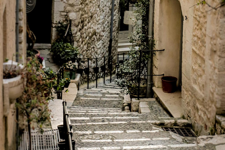 Private Half-Day Tour: Eze & Saint-Paul de Vence Private Half-Day Tour of Eze & Saint-Paul de Vence