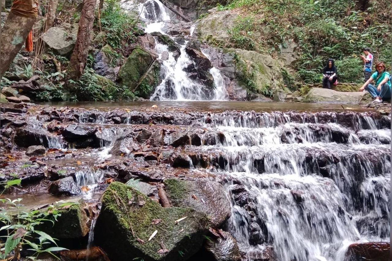 Dorf Mae Kampong, Heiße Quellen, Bo Sang Regenschirme herstellen