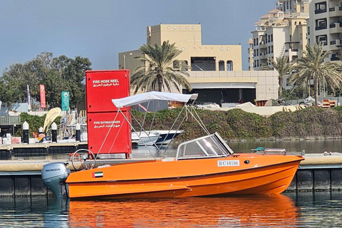 Abu Dhabi: Self-Drive Boat Adventure with Snorkeling Gear 2 Hour