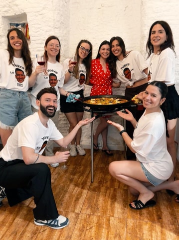 Madrid: Cook your own paella and unlimited sangria at a hands-on workshop