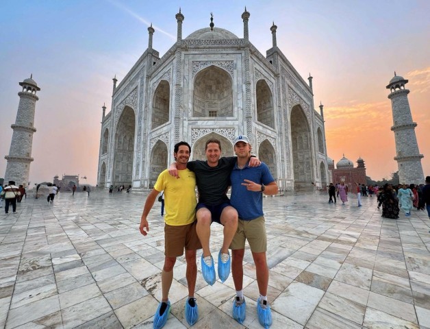 Visit From Delhi Taj Mahal, Agra Fort & Fatehpur Sikri Day Trip in New Delhi