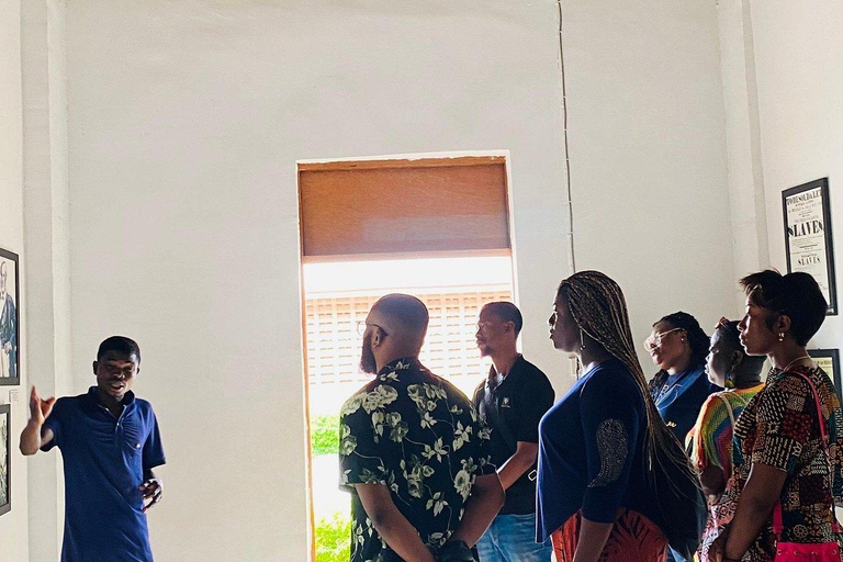 Lagos: Badagry Slave Route Shared Tour with Entry Fees