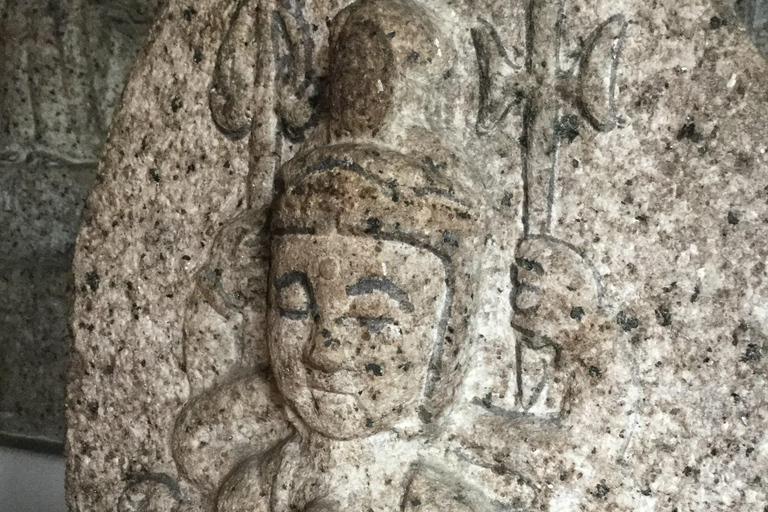 Nagoya: Create your own Kakejiku(Hanging scroll) at Temple