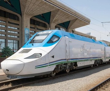 Tashkent: Afrosiyob High Speed Train Ticket to Samarkand