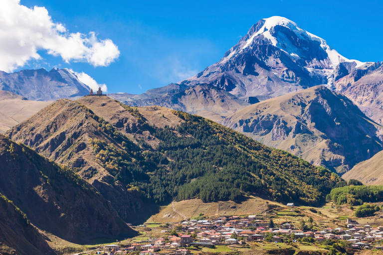 From Kazbegi: Kazbegi Hiking Tour with Homemade Lunch