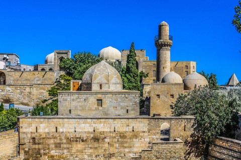 Baku: Old City Walking Tour with Vintage Photos