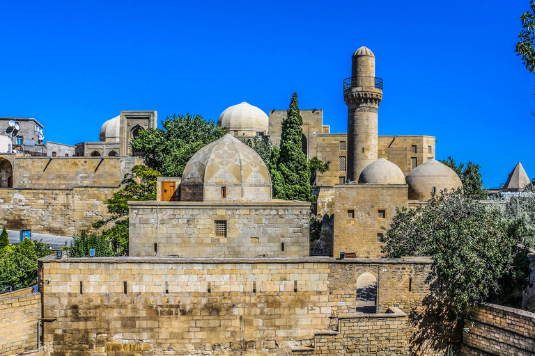 Baku: Old City Walking Tour with Vintage Photos