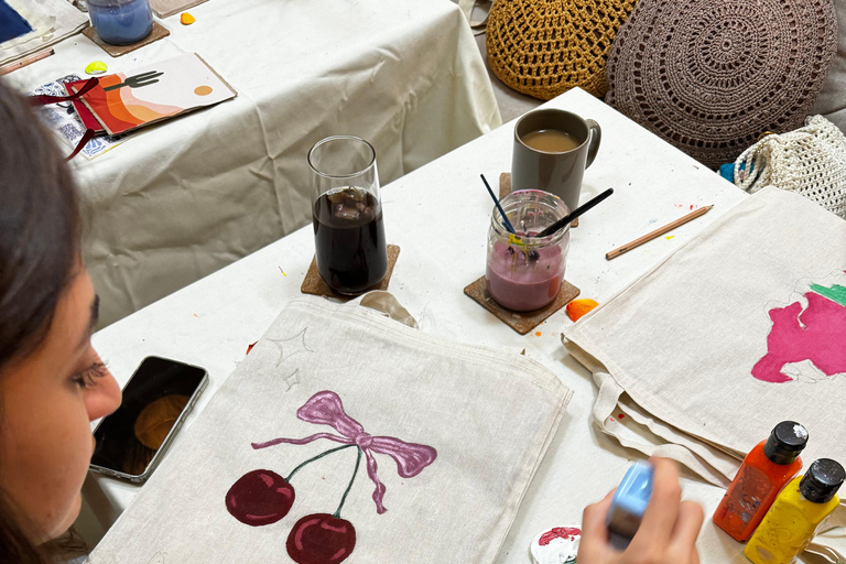 Antalya: Tote Bag Painting Workshop - Carry Your Own Art
