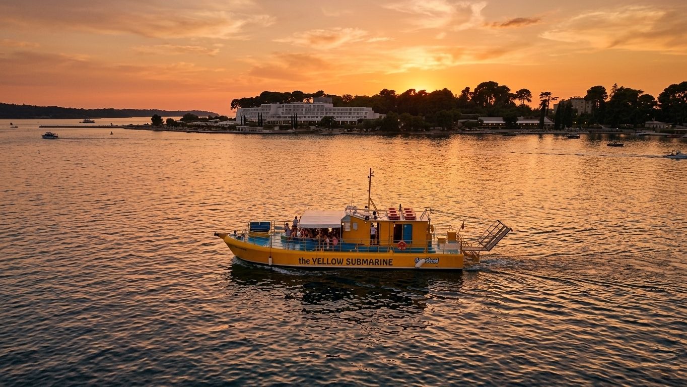Poreč: Sonnenuntergangsfahrt – Delfine & Panorama mit dem Glasboot