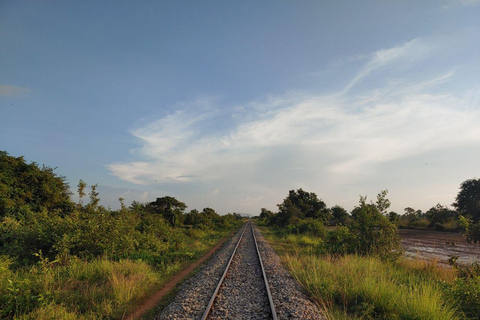 De Siem Reap: viagem de 1 dia a Battambang com passeio de trem de bambu