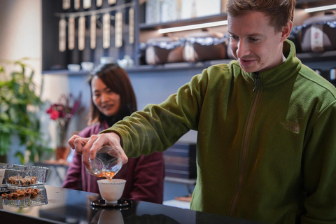 Shanghai: Immersive Experience of Six Major Chinese Teas