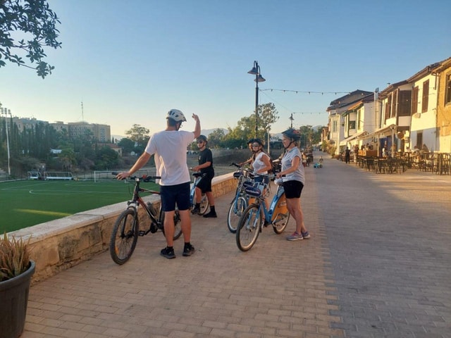 Nicosia: City Highlights & Old Town Bike Tour