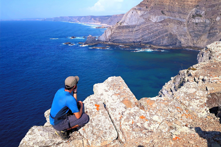 Z Lagos: Wycieczka piesza po zachodnim wybrzeżu i tapas o zachodzie słońcaWycieczka w małej grupie – dołącz do grupy i dziel się wrażeniami