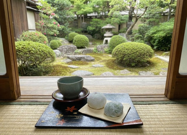 Kyoto: Mochi dessert Making & Tea Tasting Workshop