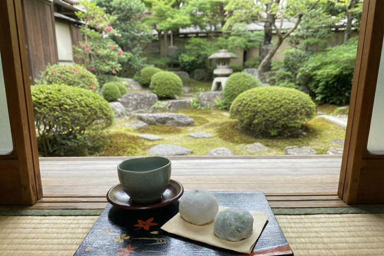 Kyoto: Mochi dessert Making & Tea Tasting Workshop