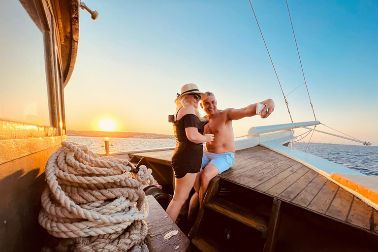 Rhodes: 3 Hour All Inclusive Sunset Cruise w Dinner & Drinks From Rhodes: 3 Hour All Inclusive Sunset Cruise