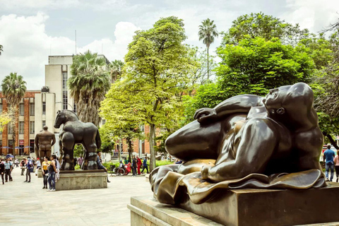Medellín: Private Stadtrundfahrt, lokale Sehenswürdigkeiten und Comuna 13