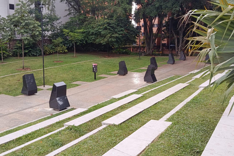 Medellín: Pablo Escobar Tour with Souvenir, Your Best Experience Medellín: Pablo Escobar Tour with a souvenir, your best experience