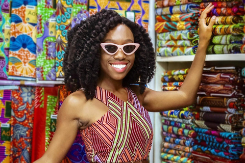 Makola Market Walking Tour: Fun, Snacks & Souvenir