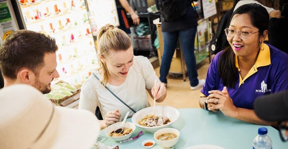 Singapore: Local Hawker Food Tour with 9 tastings