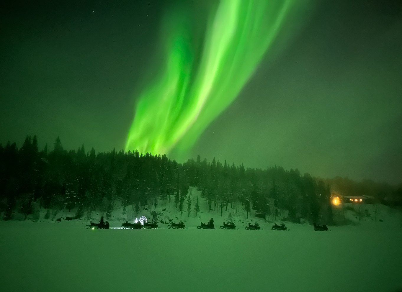 Kiruna: Guidet snescootertur og nordlysjagt