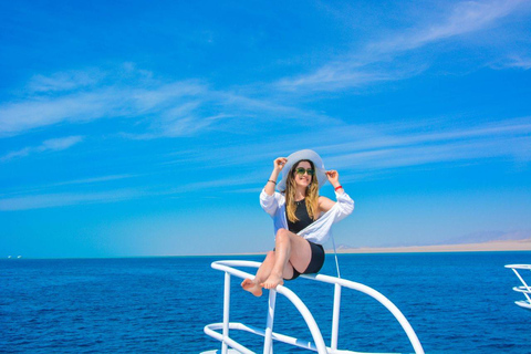 Sharm El Sheikh: Private Boat Trip Snorkeling & Diving