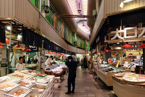 Kanazawa Shore Excursion: Samurai District & Local Market