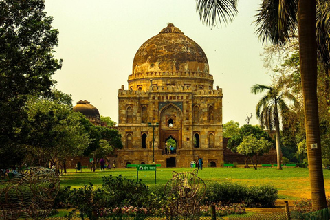 Delhi: Lodhi Gardens Walking Tour Lodhi Gardens Walking Tour with Transfers