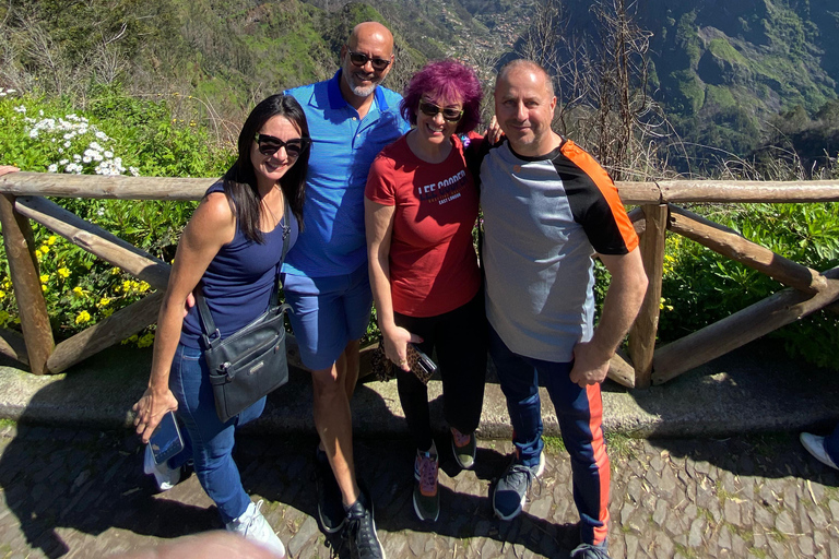 Madeira: Exotic Birds & Valleys 4x4 Safari with Local Guide Shared Exotic Birds & Valleys 4x4 Expedition Local Guide