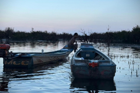 Siem Reap: 2-Day Tonlé Sap Fishing Tour, Overnight Stay in a Floating Village Siem Reap: 2-Day Tonle Sap Fishing Tour, Overnight Stay in a Floating Village