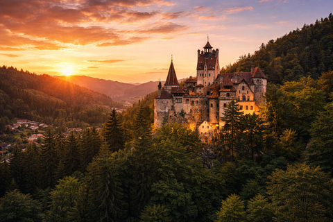 Bucharest: Transylvania Day Tour with Peles & Bran Castle Spanish Group