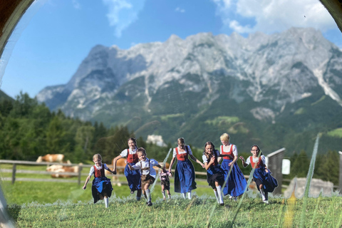 Salzburg: Private the Hills are alive Tour with Pickup