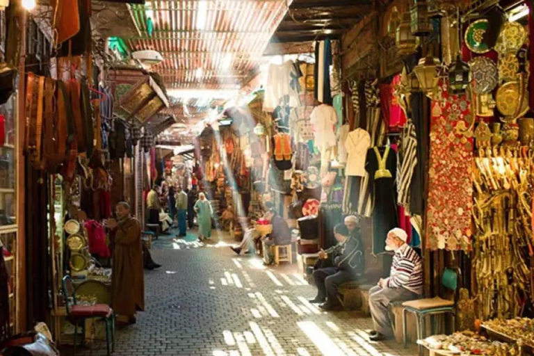 Tunis: Kulturelle Tour durch die ikonische Medina und das Stadtzentrum