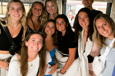 Tour per crocieristi a Mumbai Tour della città in gruppo con pranzoTour per crocieristi a Mumbai con tour della città e pranzo