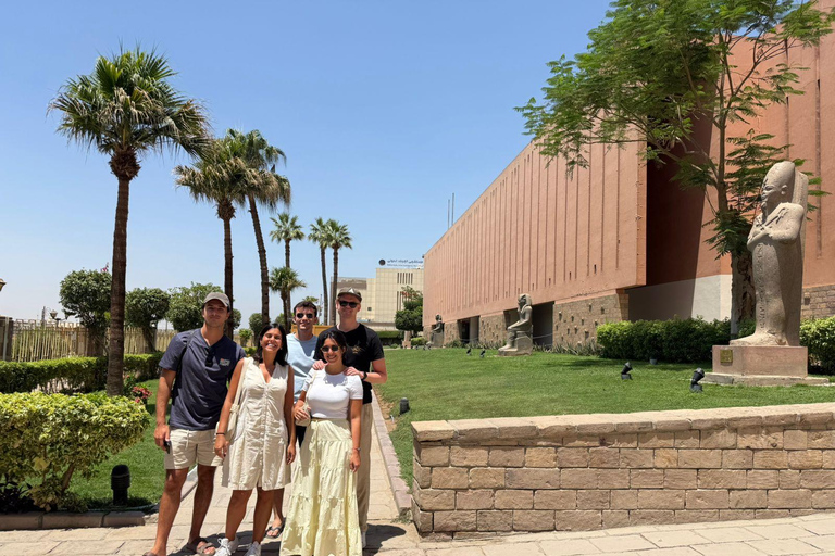 Luxor to Aswan: 6-Day Dahabiya Nile Cruise with Ancient Tour