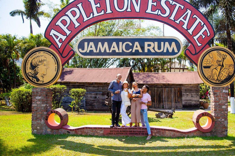 från Montego Bay: Rundtur i Appleton Estate Rum, inklusive alla avgifterSydkusten: Appleton Estate Rum Factory &amp; provsmakningstur