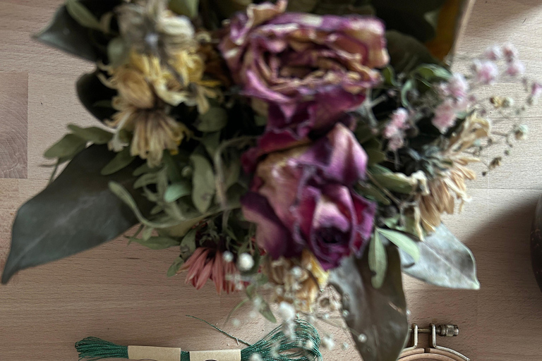 Berlín: Taller de bordado de flores vulvasBerlín: Taller de bordado de flores en la vulva