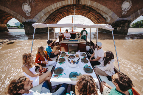 Bordeaux: Cruise on the Garonne with a meal
