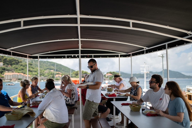 Elaphite Islands & City Walls Cruise with Food and Open Bar Departure from Mlini
