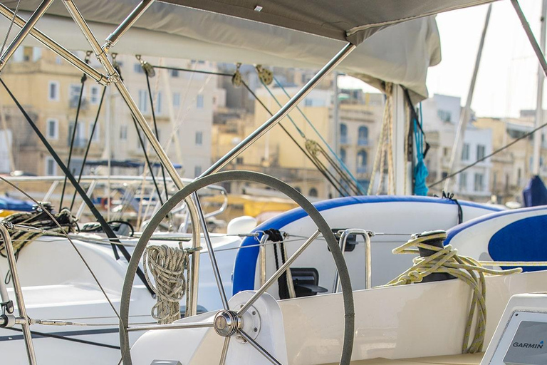 Half Day Ultimate Yacht Experience to Comino
