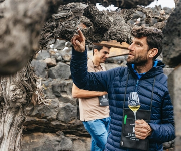 Wine Lovers: Wine Tasting Tour at El Grifo Bodega Lanzarote
