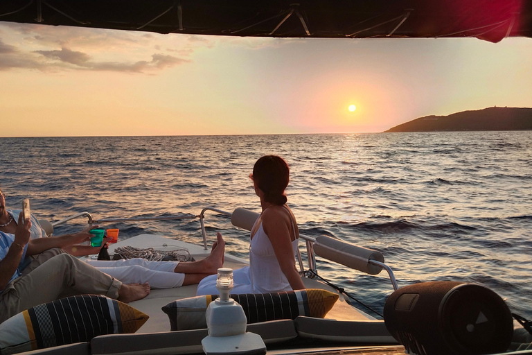 Budva: 4h Private Boat Cruise - All Inclusive