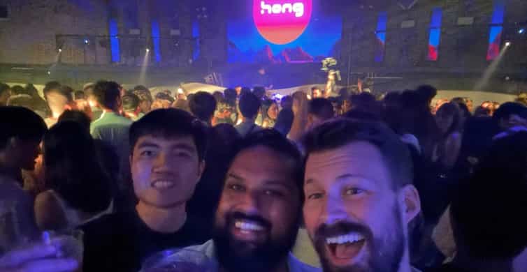 Party Singapore Bespoke Pub Crawl photo 3